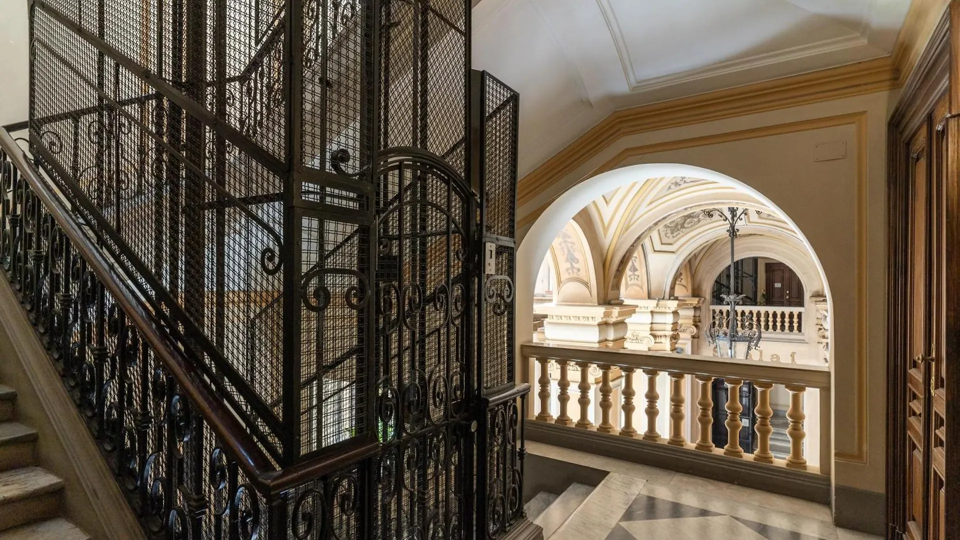 Arenula Suites Rome Italy