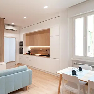 Victoria's New Appartement Cagliari