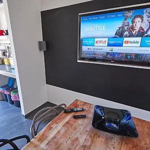 Apartment In Front Of St Peter'S Square And Vatican Museums - Mypad In Rome Rome